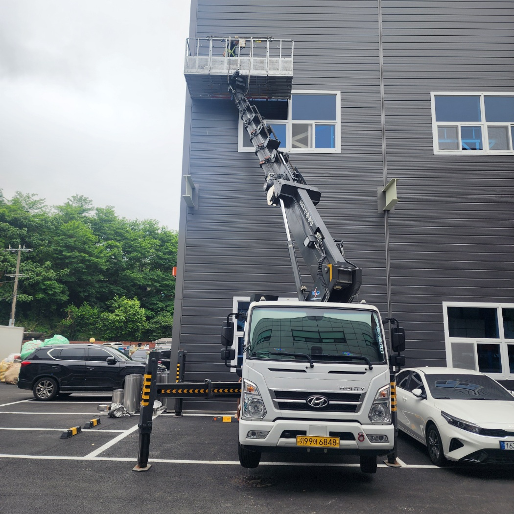 경기 일산 자재 양중 스카이차 작업